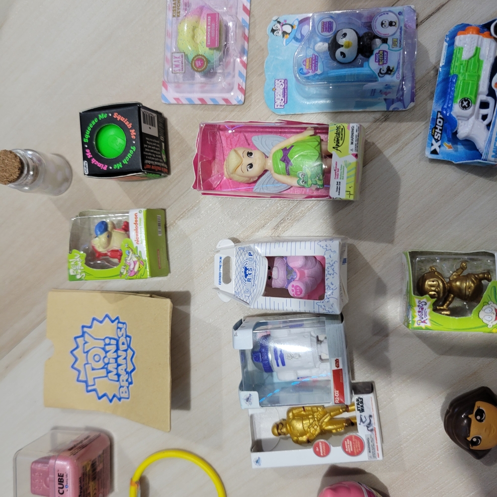 Kids Toy Assortment Set - Picture 3 of 3